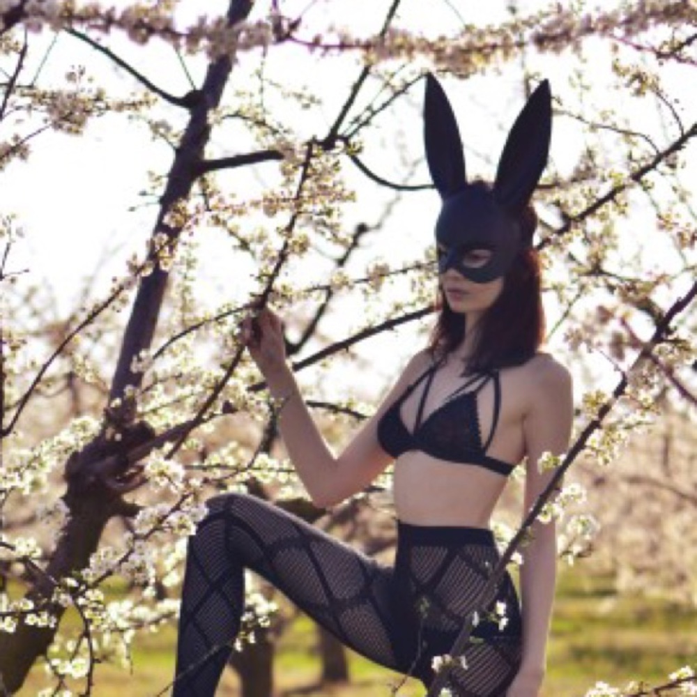 Girl Sexy Rabbit Ears Mask - Picture 2 of 6